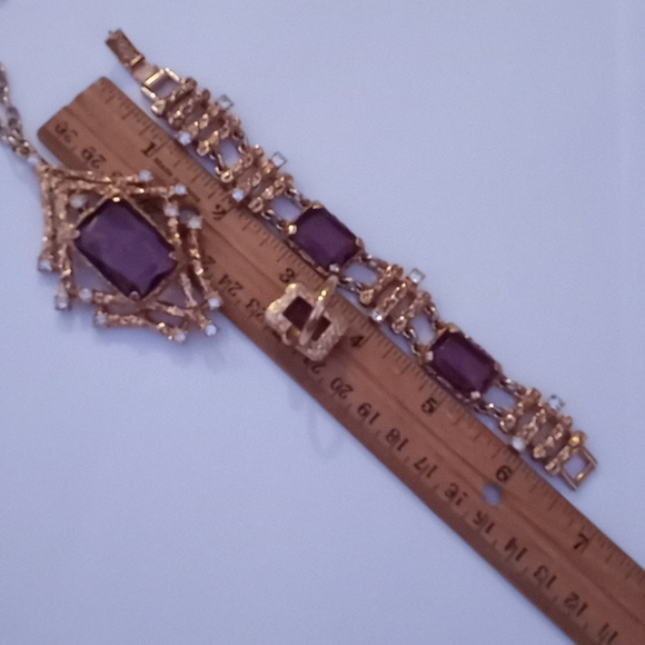 c1973 Sarah Coventry Twilight Amethyst Glass Rhinestone Gold Tone Parure - Picture 10 of 10